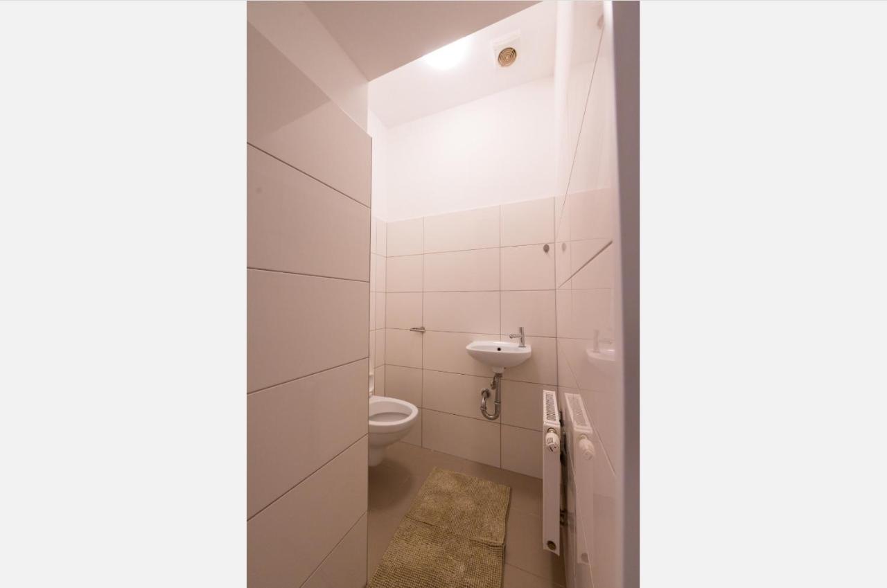Charming Flat & Balcony Near Central Station L Bg5 Bécs Kültér fotó