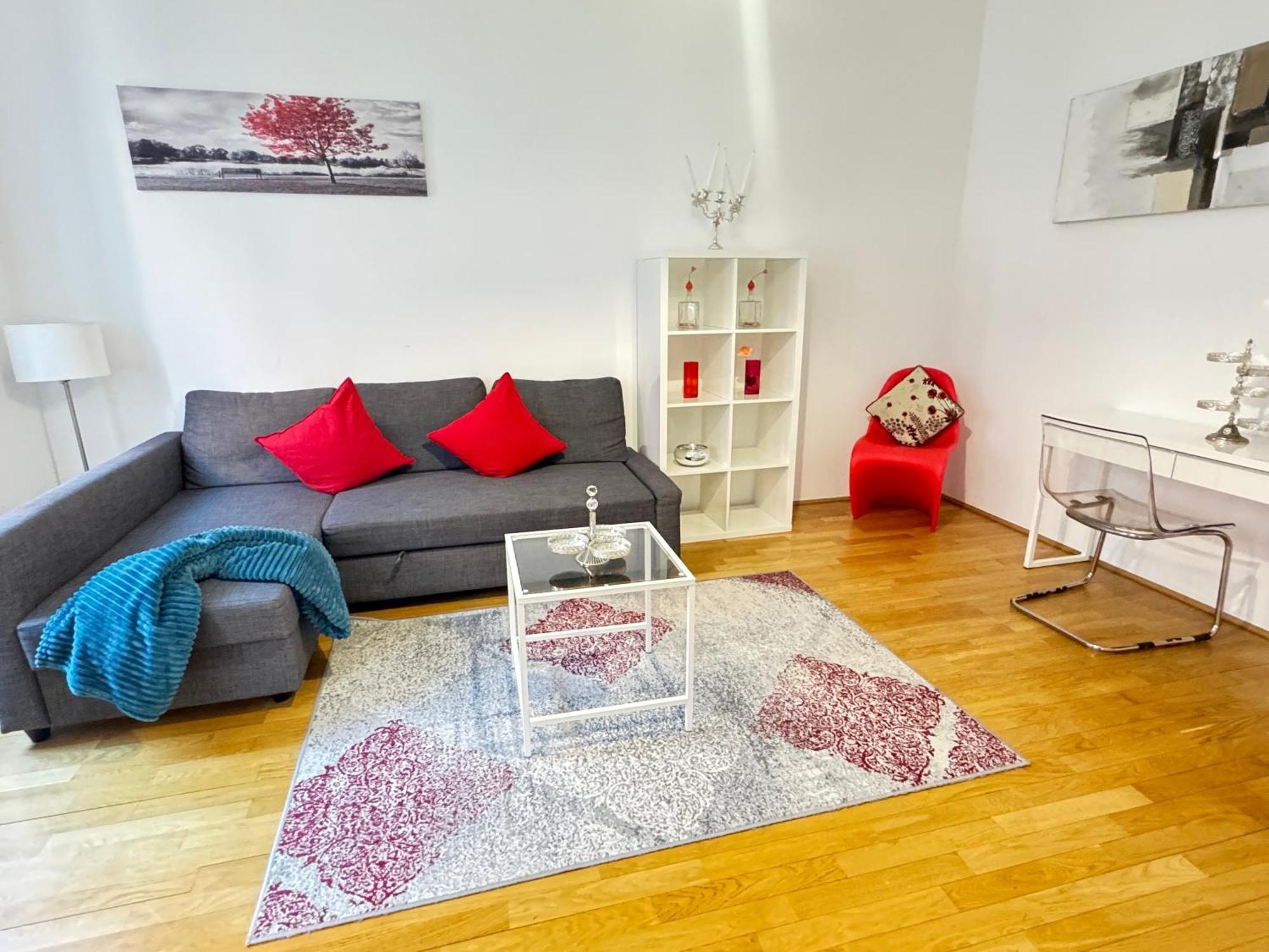Charming Flat & Balcony Near Central Station L Bg5 Bécs Kültér fotó