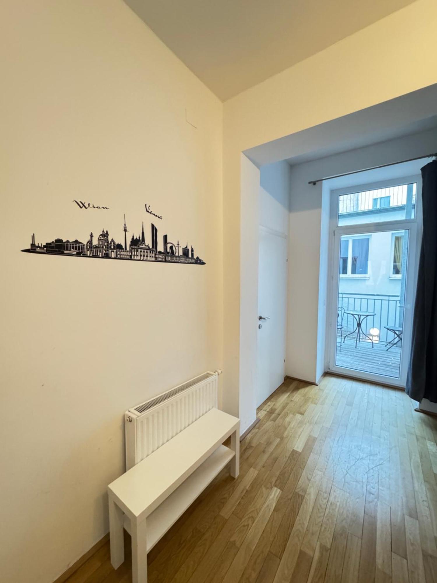 Charming Flat & Balcony Near Central Station L Bg5 Bécs Kültér fotó